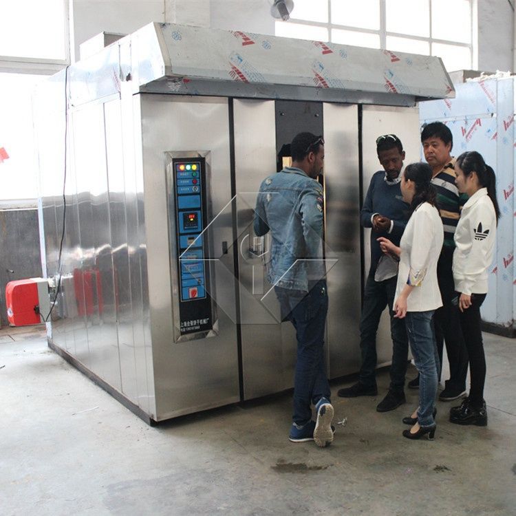 Forno combinado rotativo de precisão - controle digital de vapor e temperatura Forno combinado rotativo de precisão - controle digital de vapor e temperatura