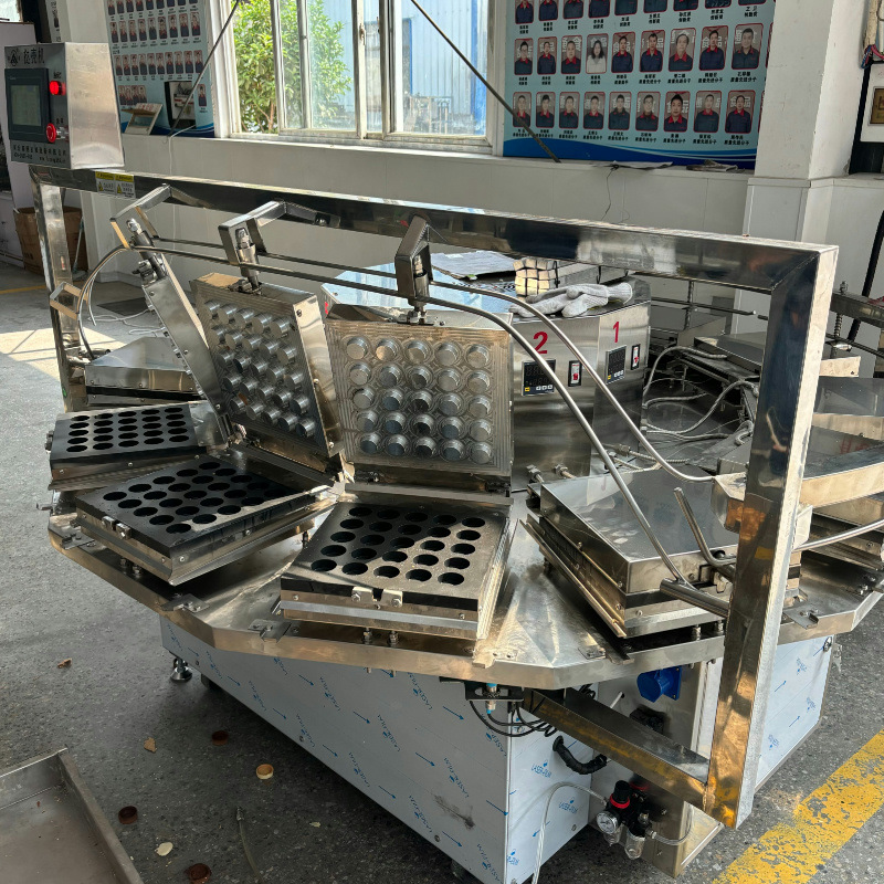 Equipamento automático de produção de tortas e biscoitos